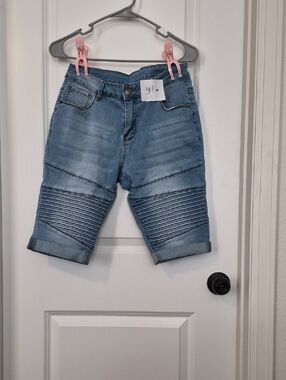 SHEIN Light Blue Ribbed Knee Denim Bermuda Shorts